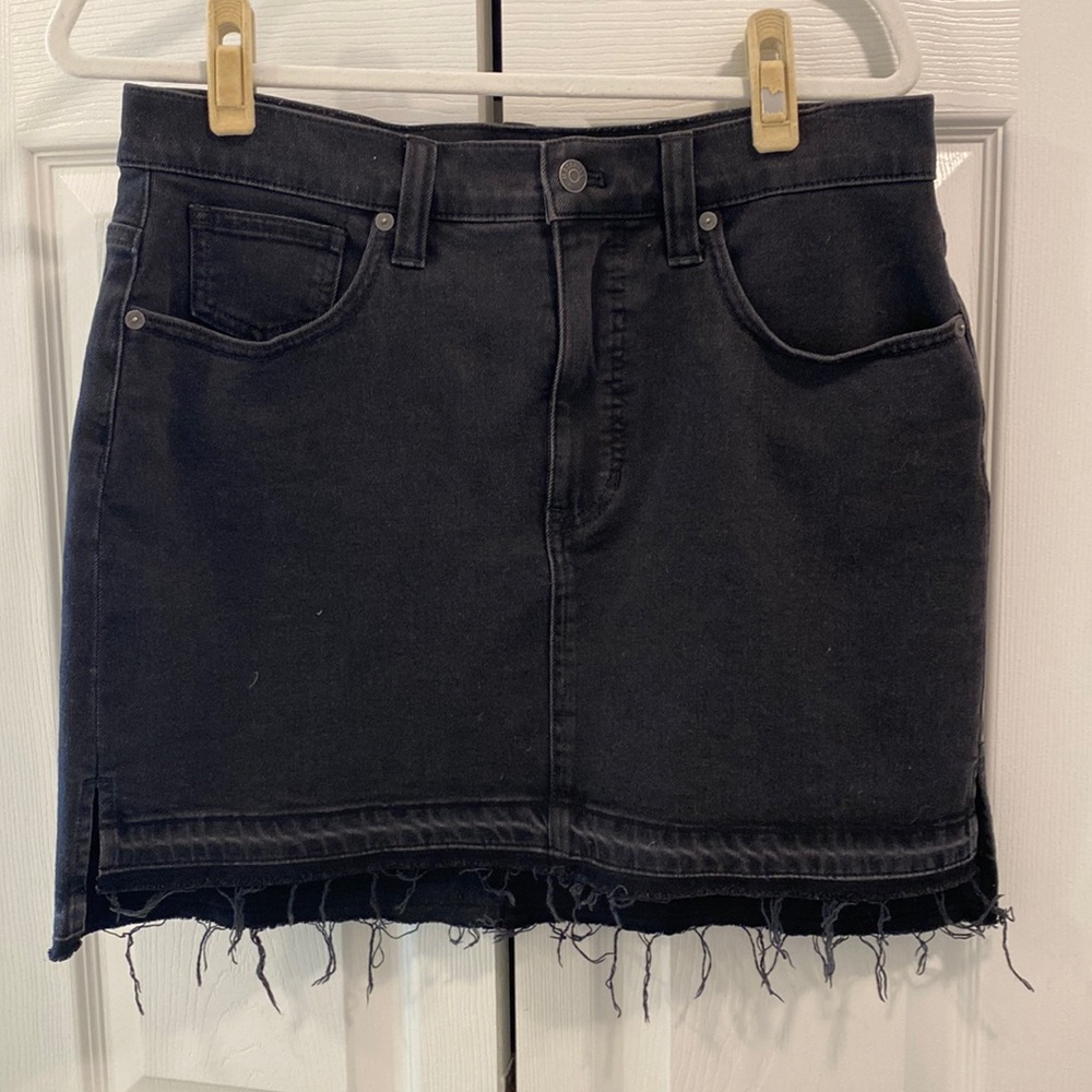 Madewell black raw hem high waisted jean mini skirt